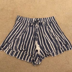 Striped flowy shorts